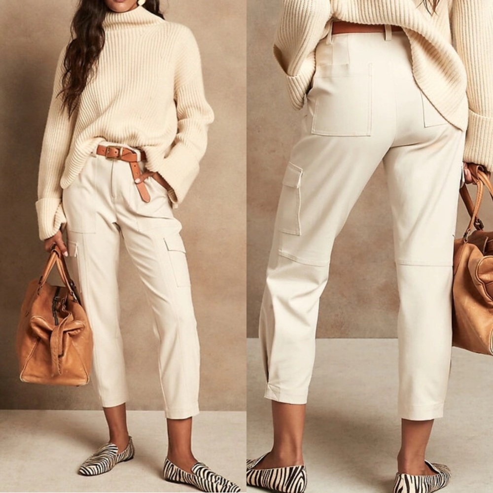 Banana republic high rise tapered cargo‎ pants in cream